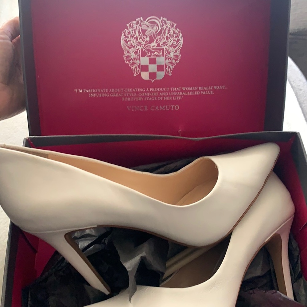 White new Vince Camuto Heels